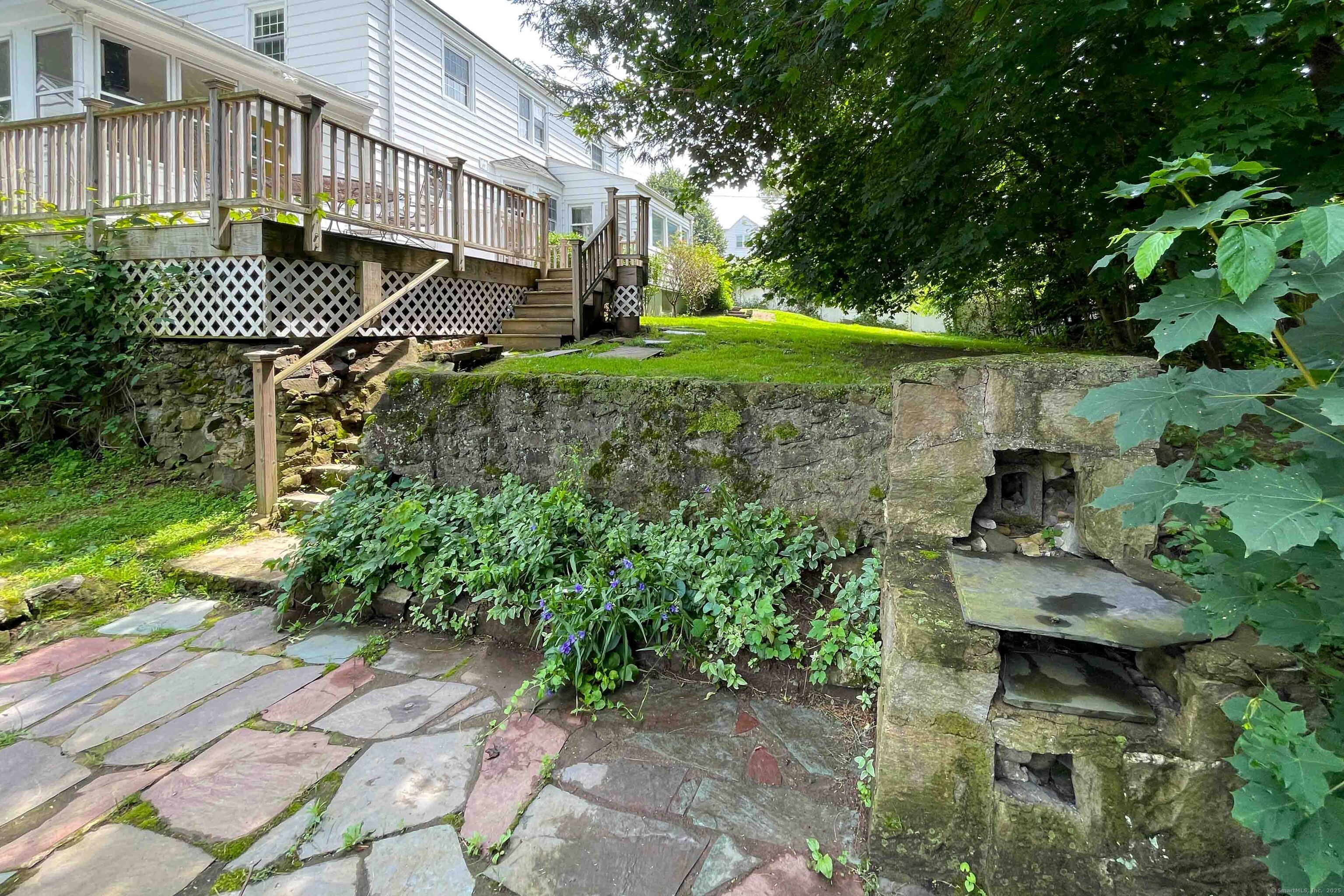 200 Hemlock Road