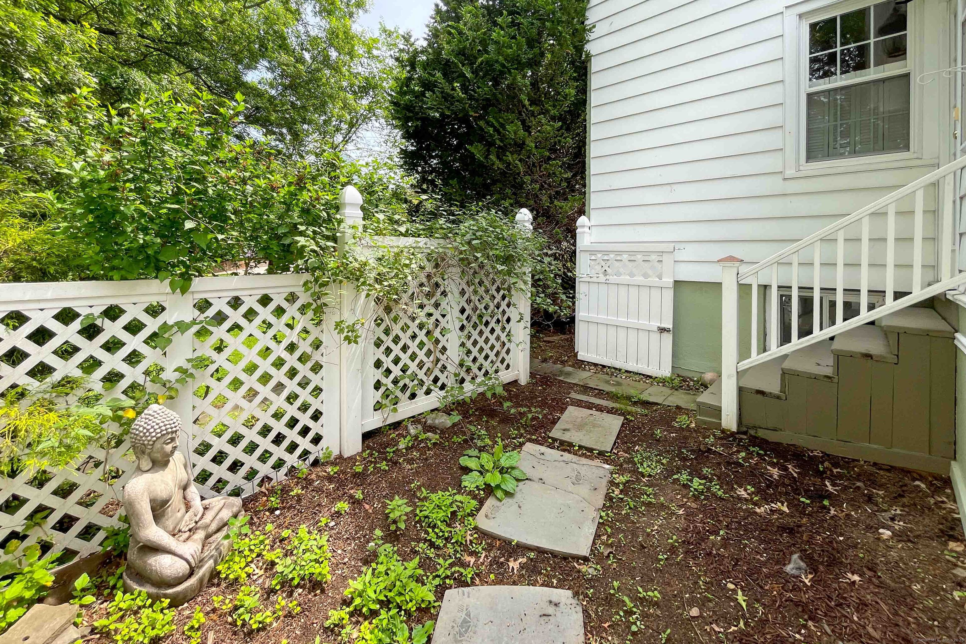200 Hemlock Road