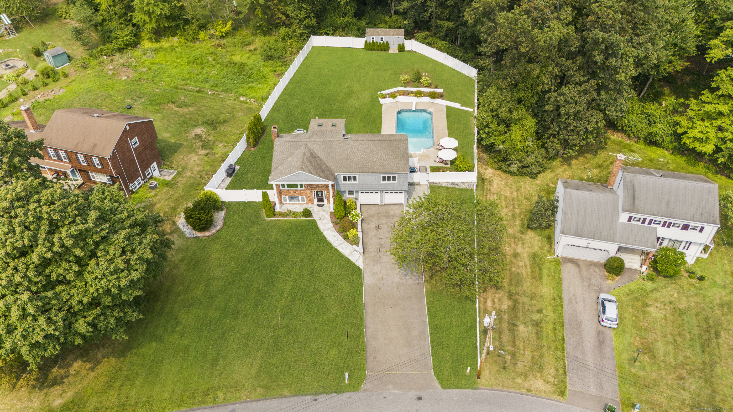 16 Camelot Drive