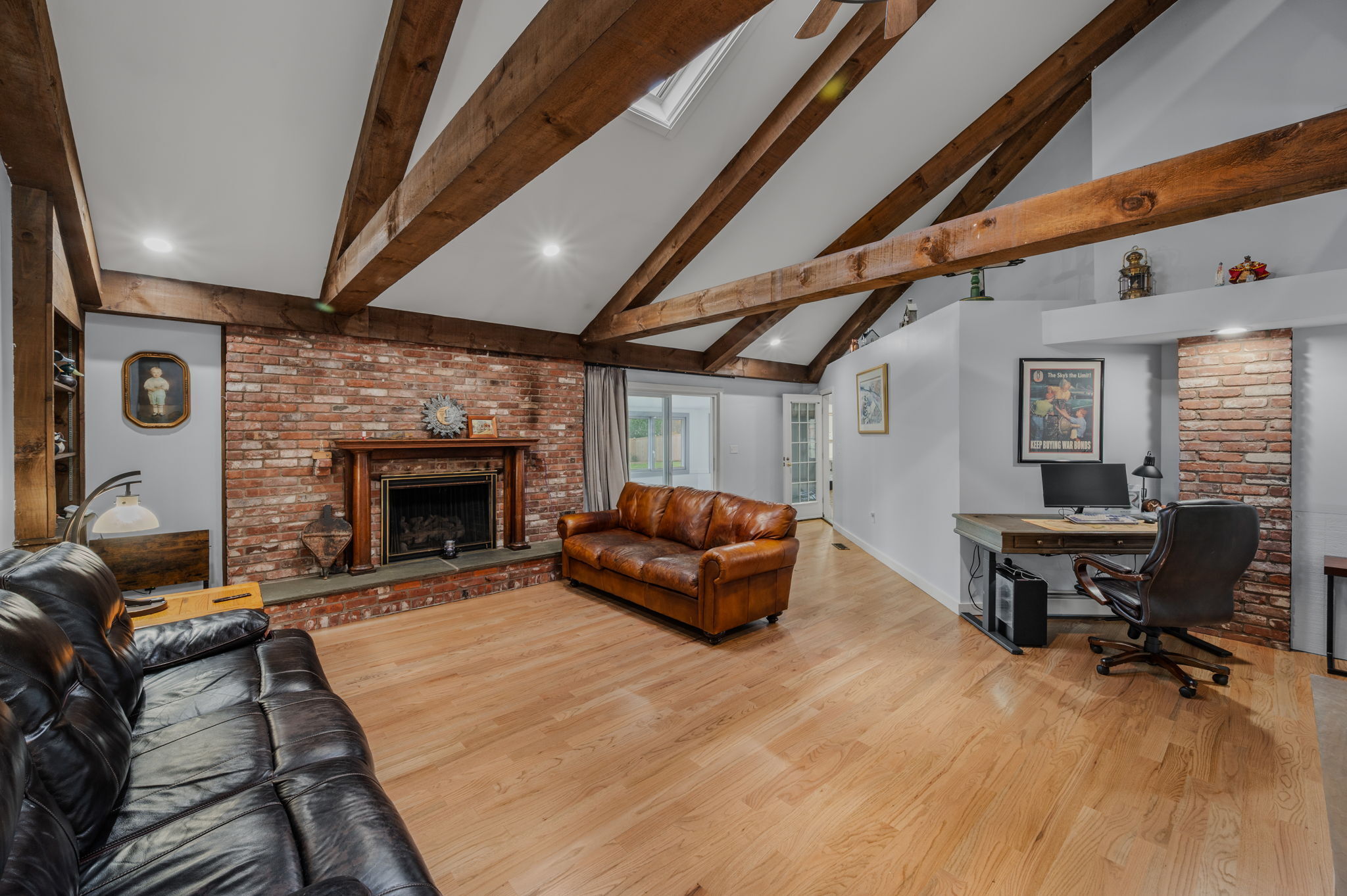 15 Briarwood Drive