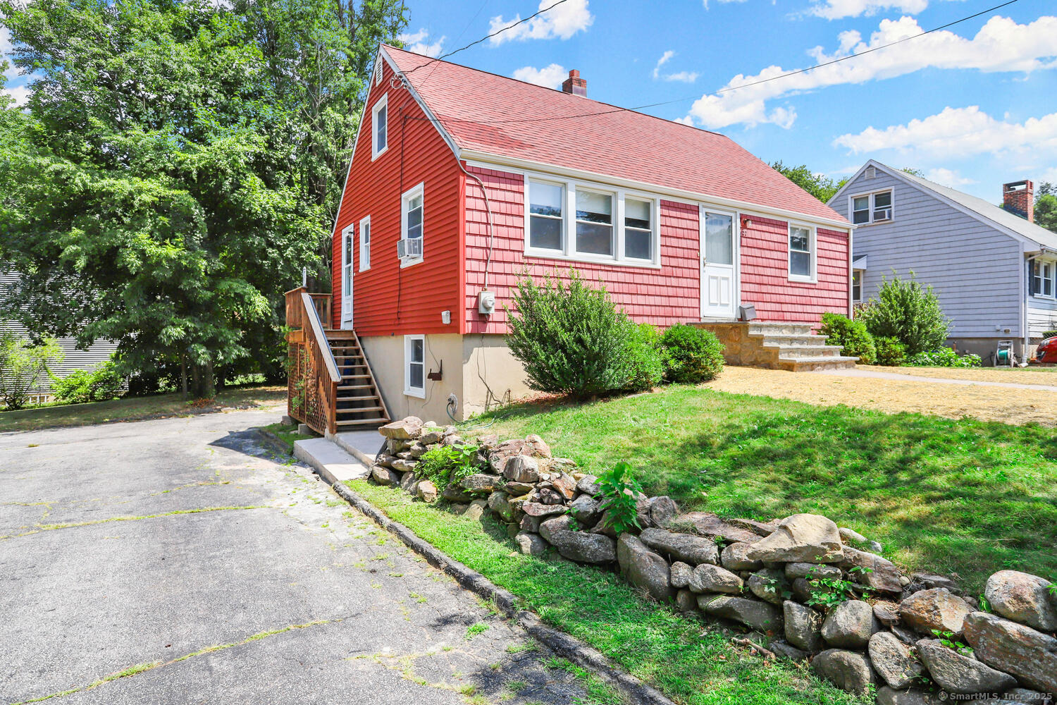 22 Tracey Street