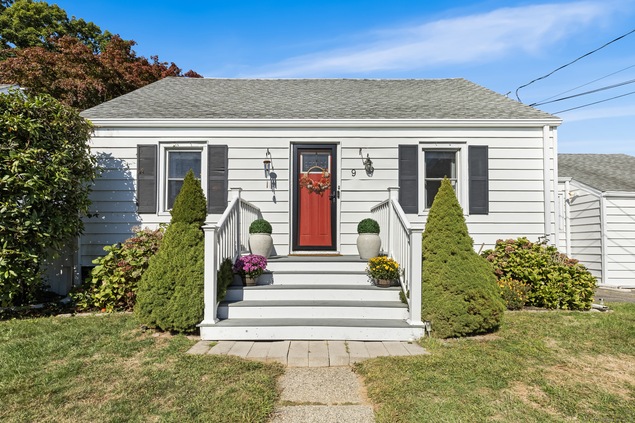 9 Mayflower Court