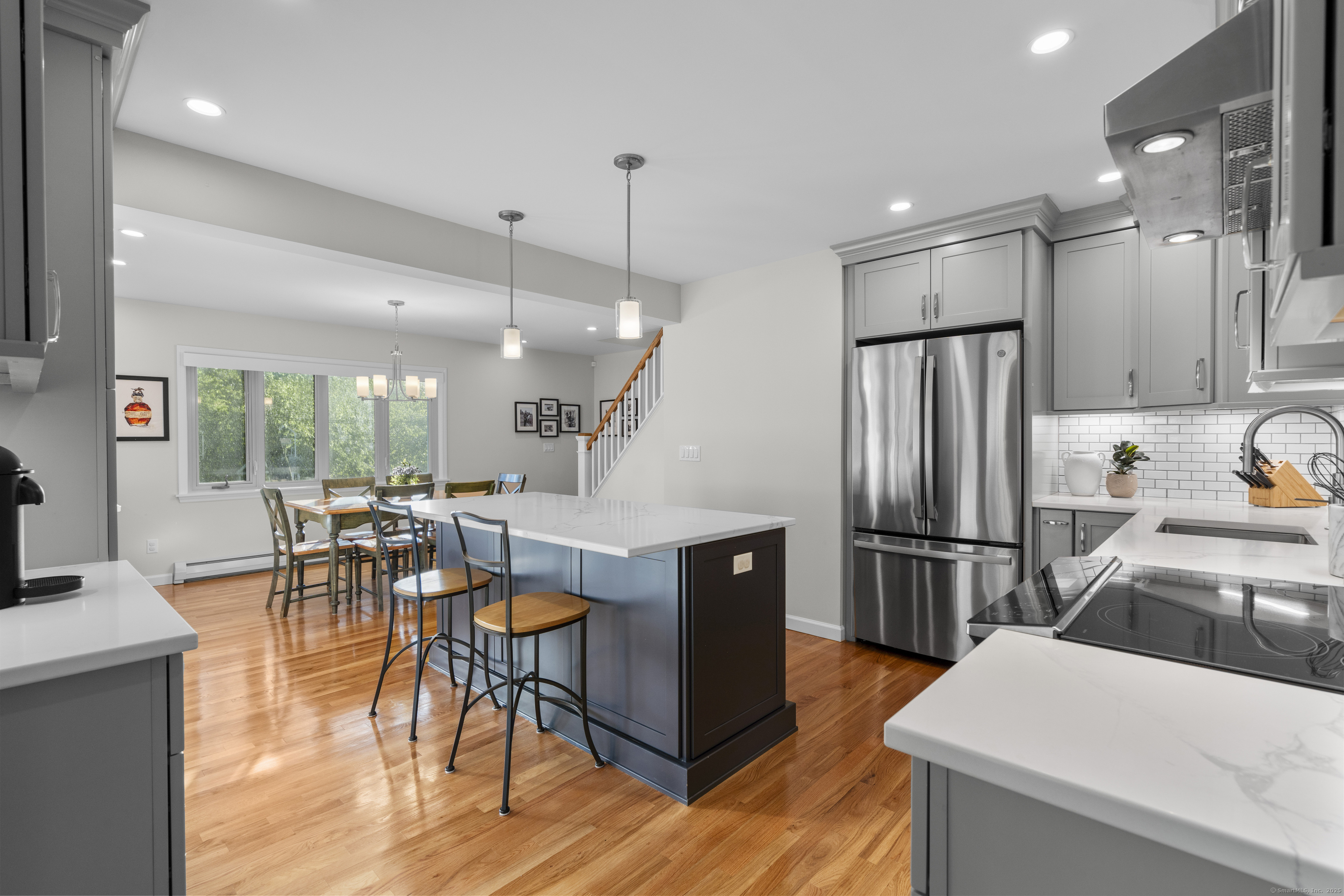 60 Winnepoge Drive