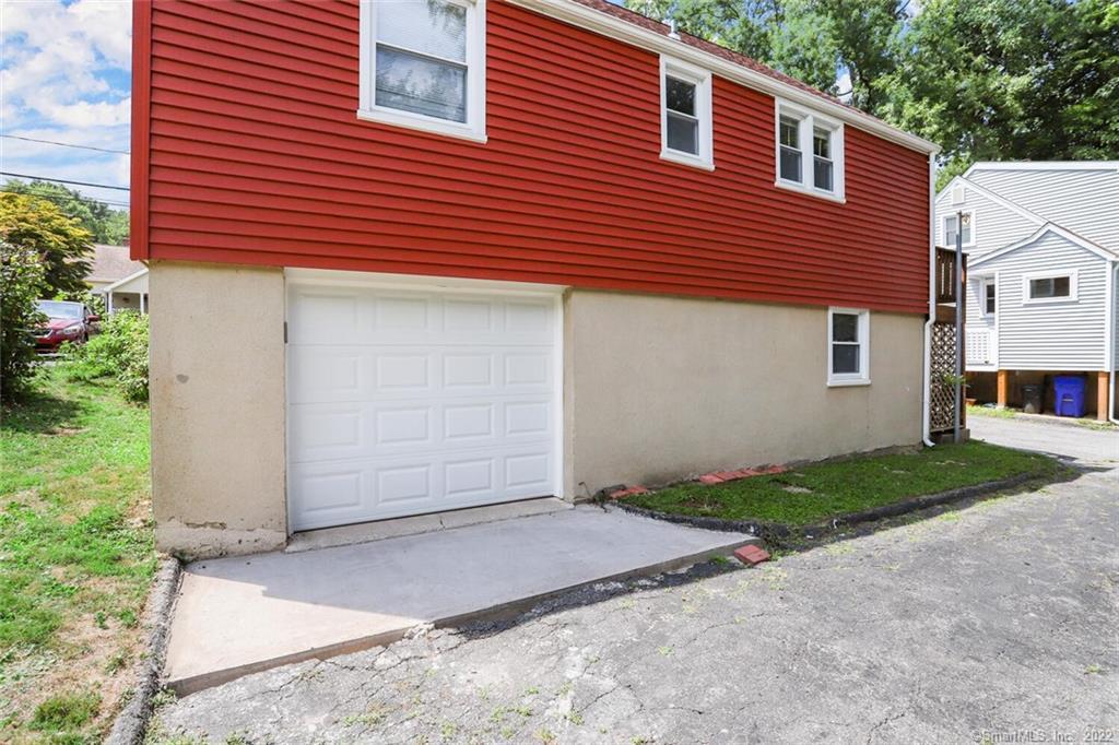 22 Tracey Street