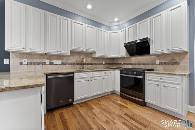 130 Brentwood Avenue