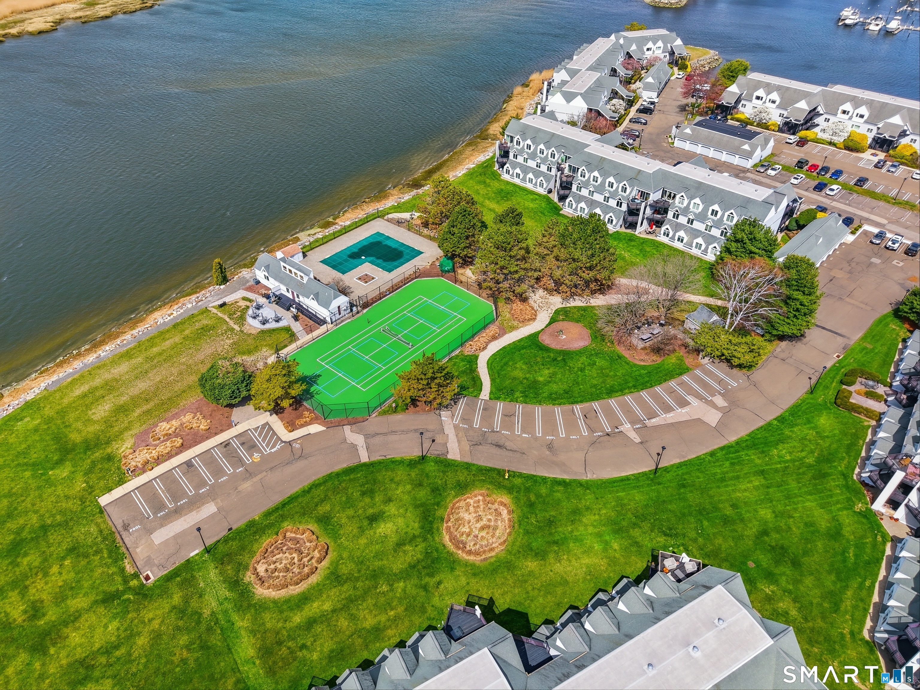 814 Popes Island Road 814