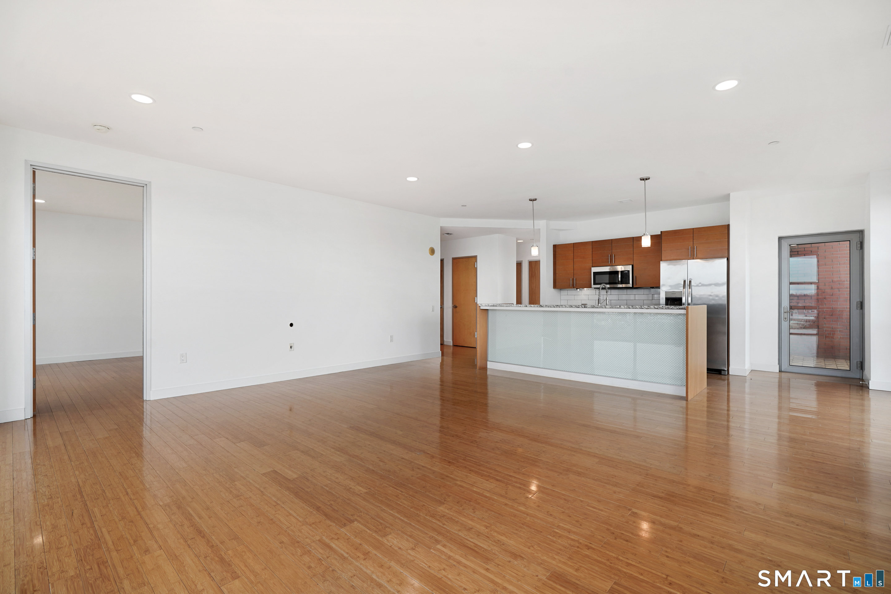 33 North Water Street 607