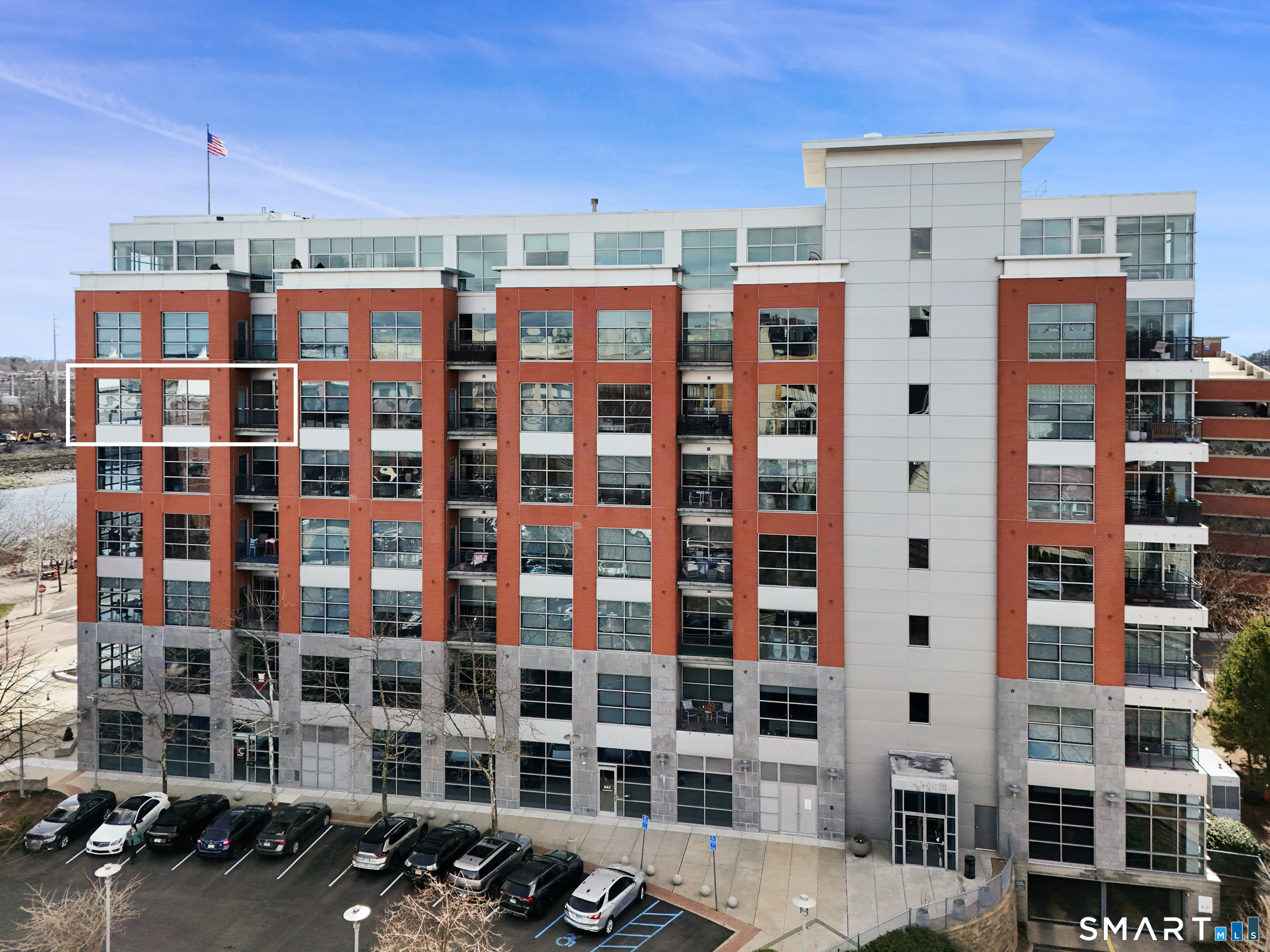 33 North Water Street 607