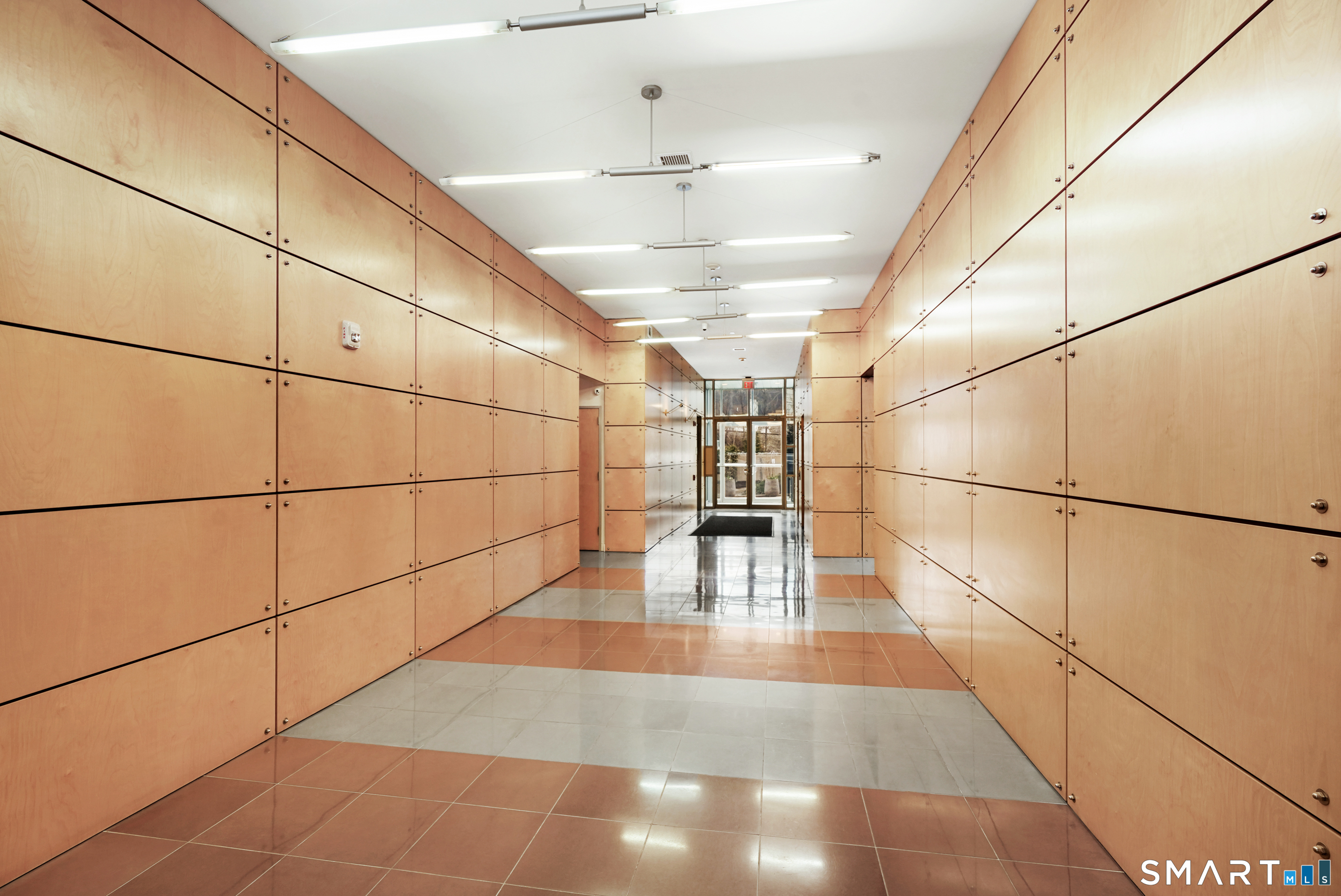 33 North Water Street 607