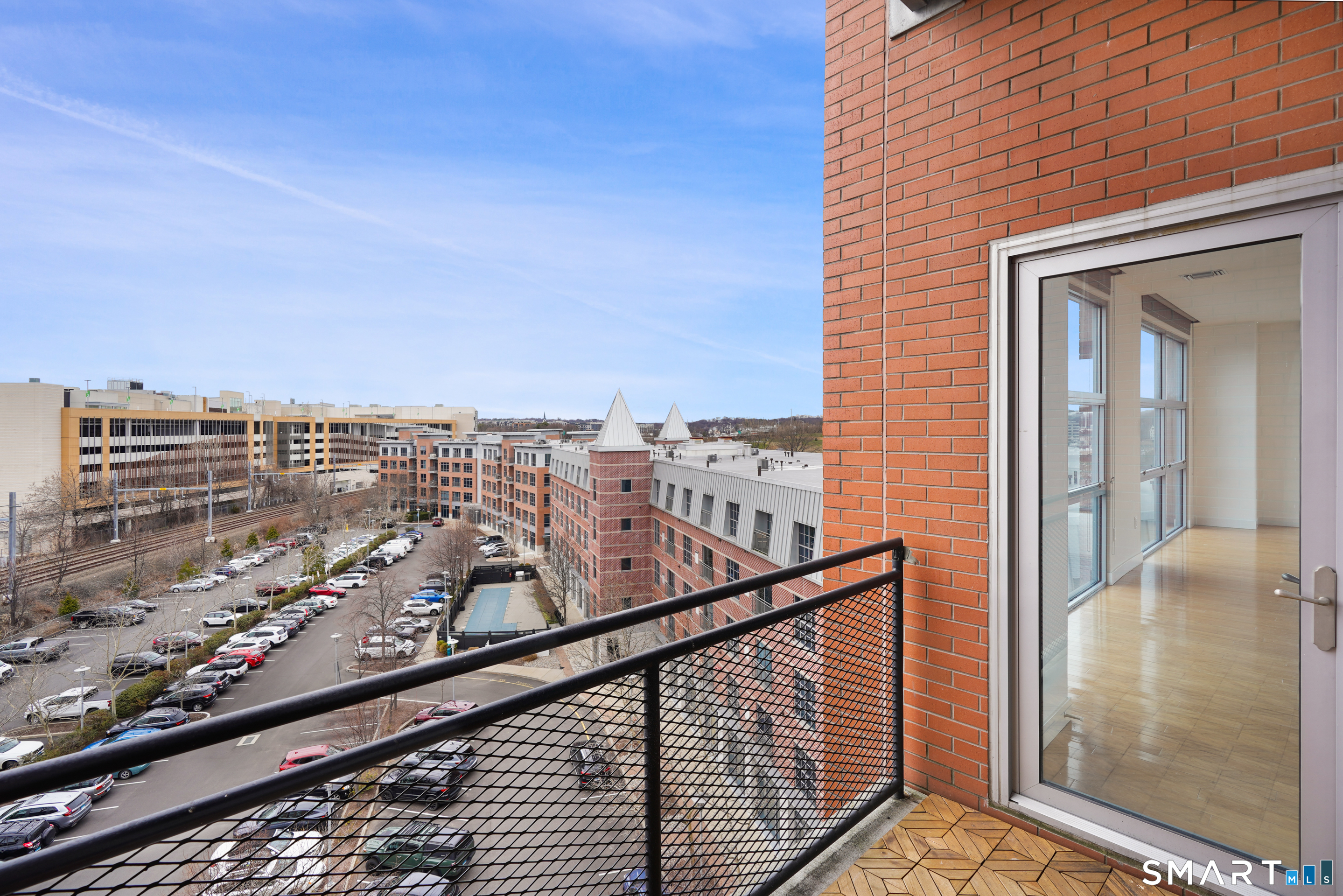 33 North Water Street 607