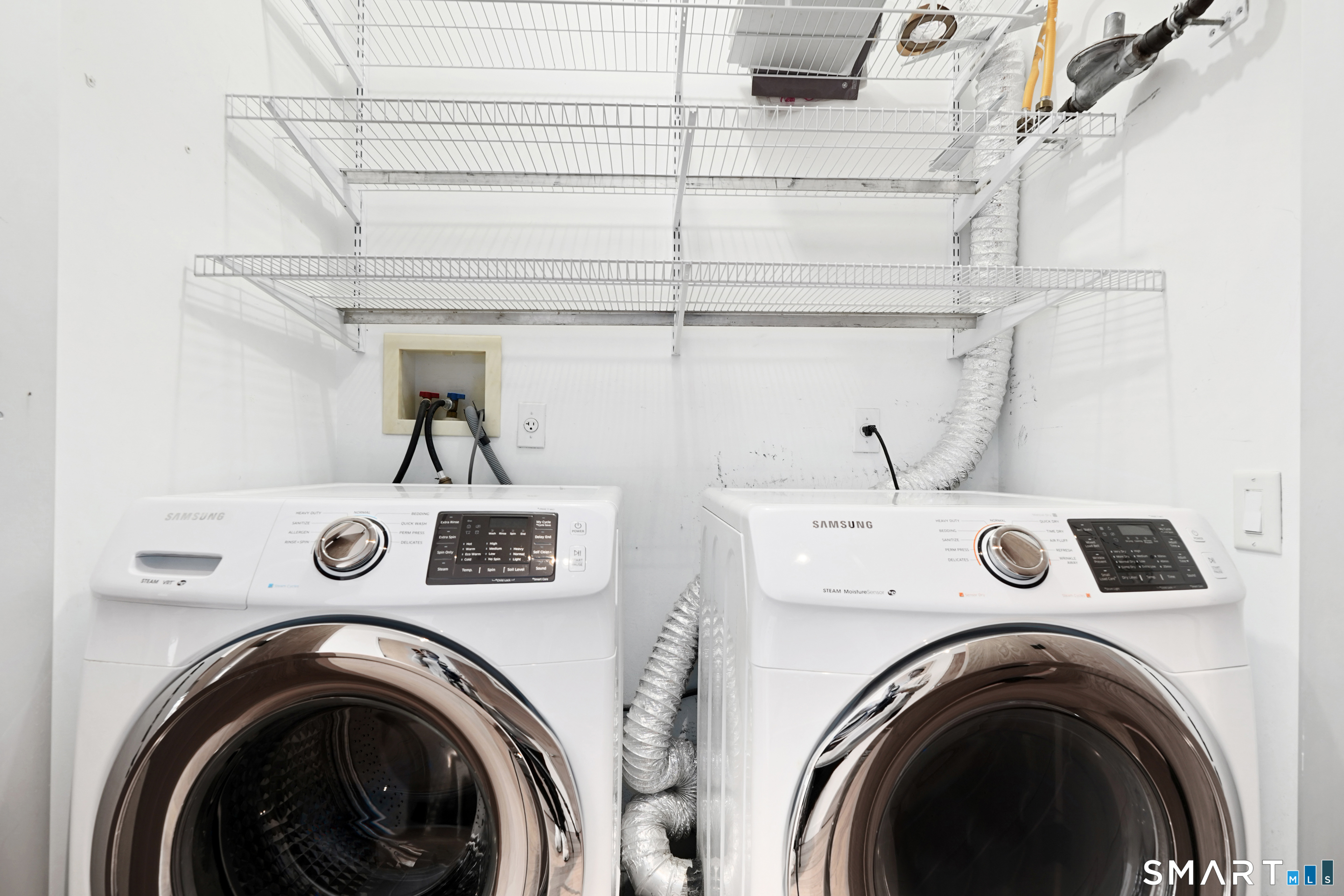 33 North Water Street 607