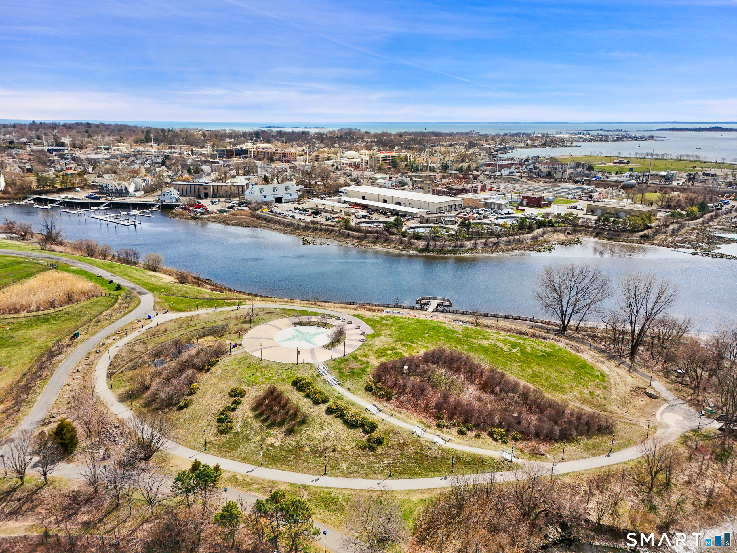 33 North Water Street 607