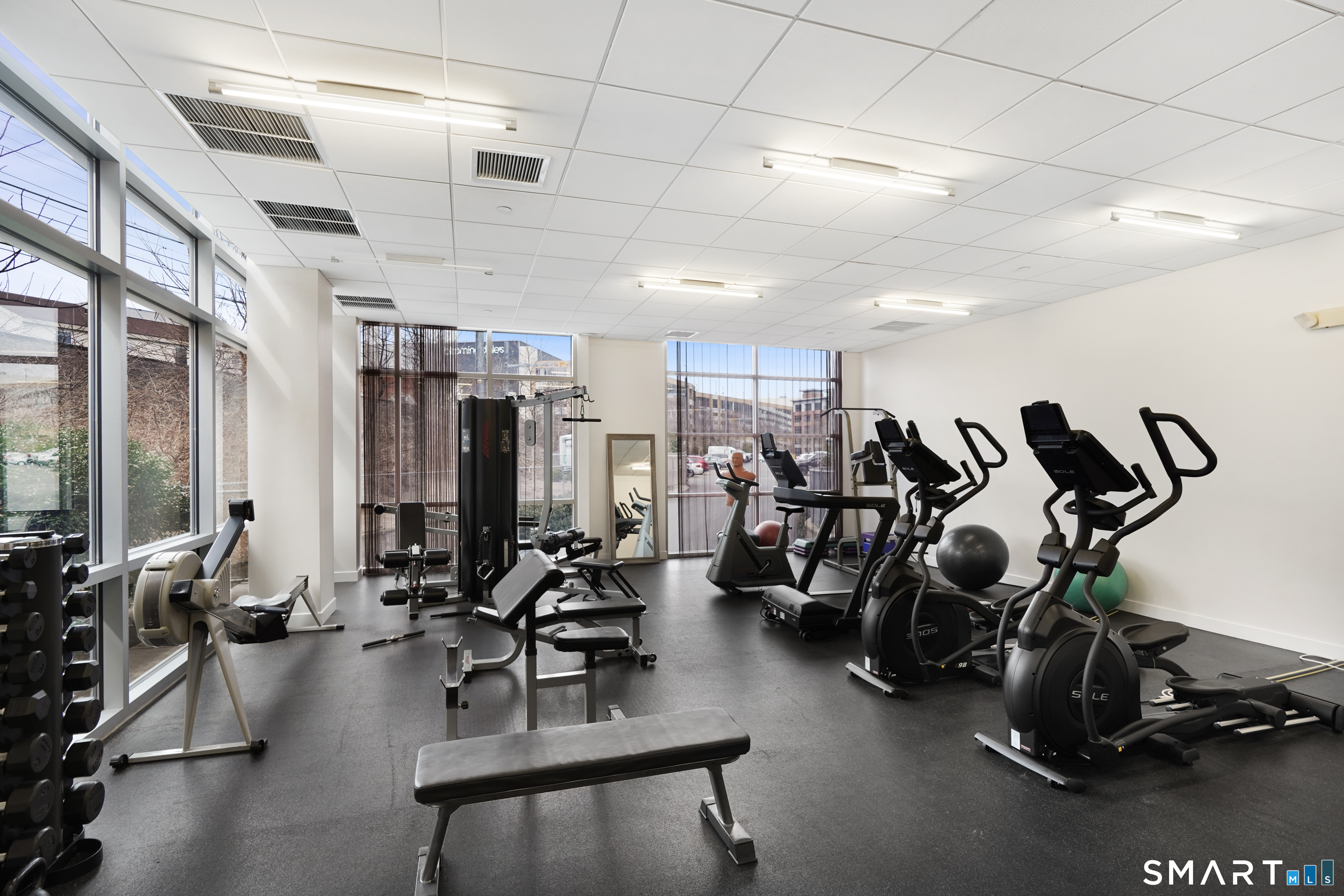 33 North Water Street 607