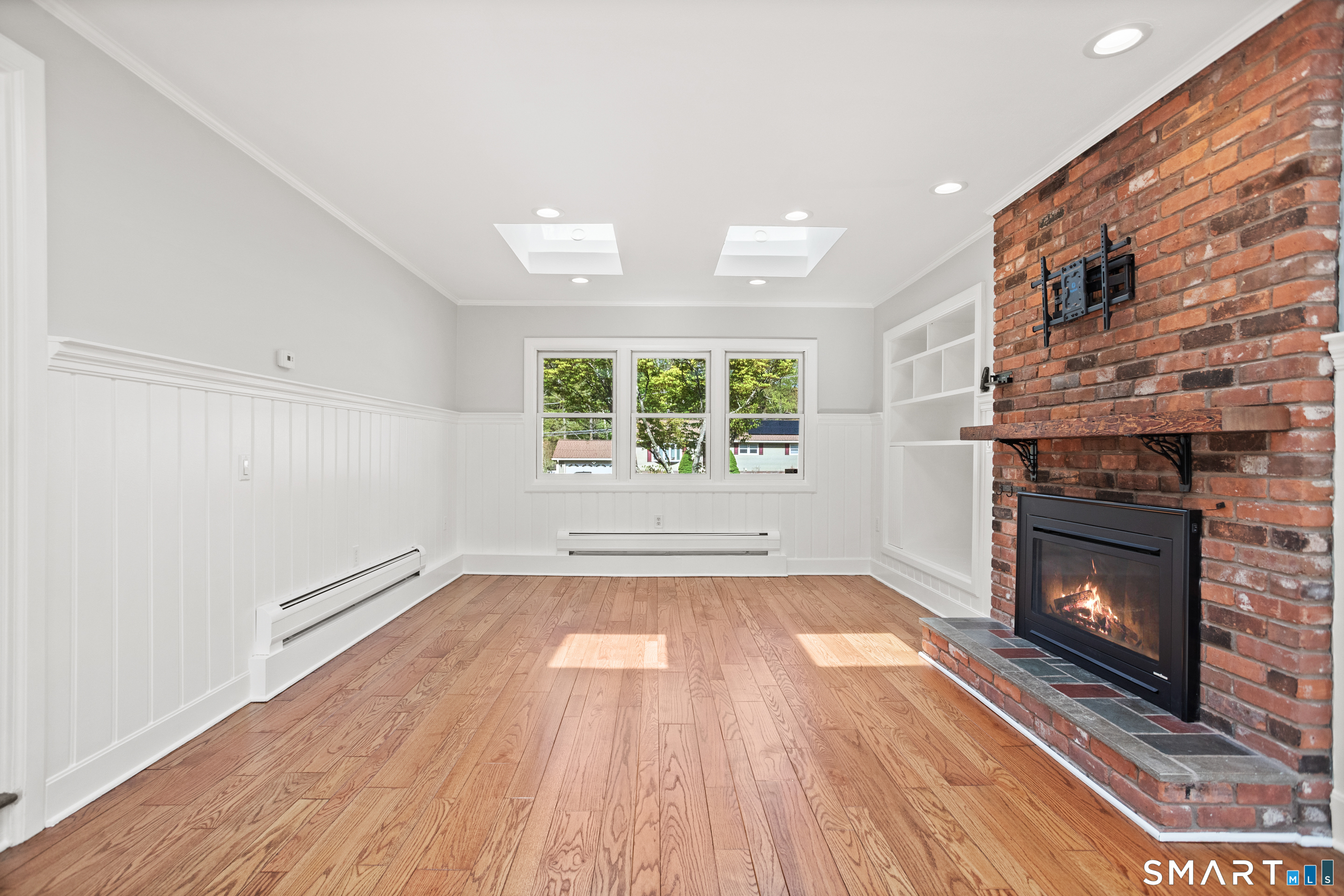 120 Braeside Drive