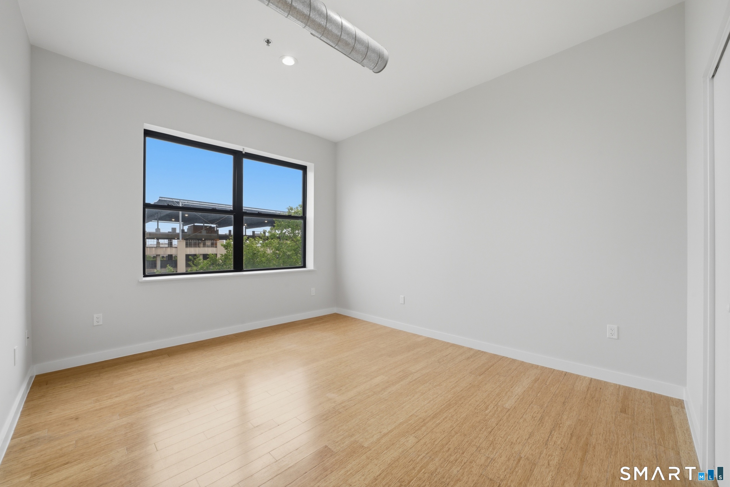 881 Lafayette Boulevard 5H