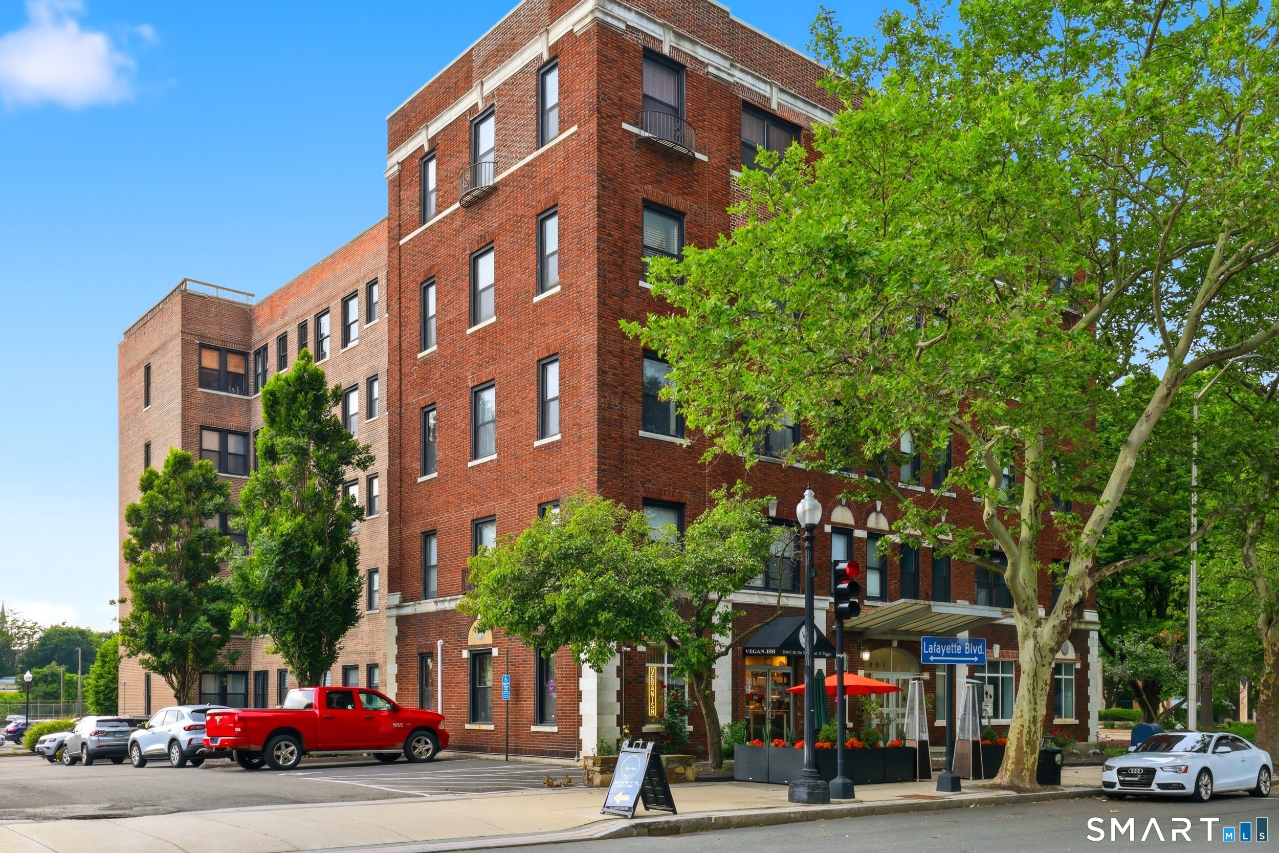 881 Lafayette Boulevard 5H