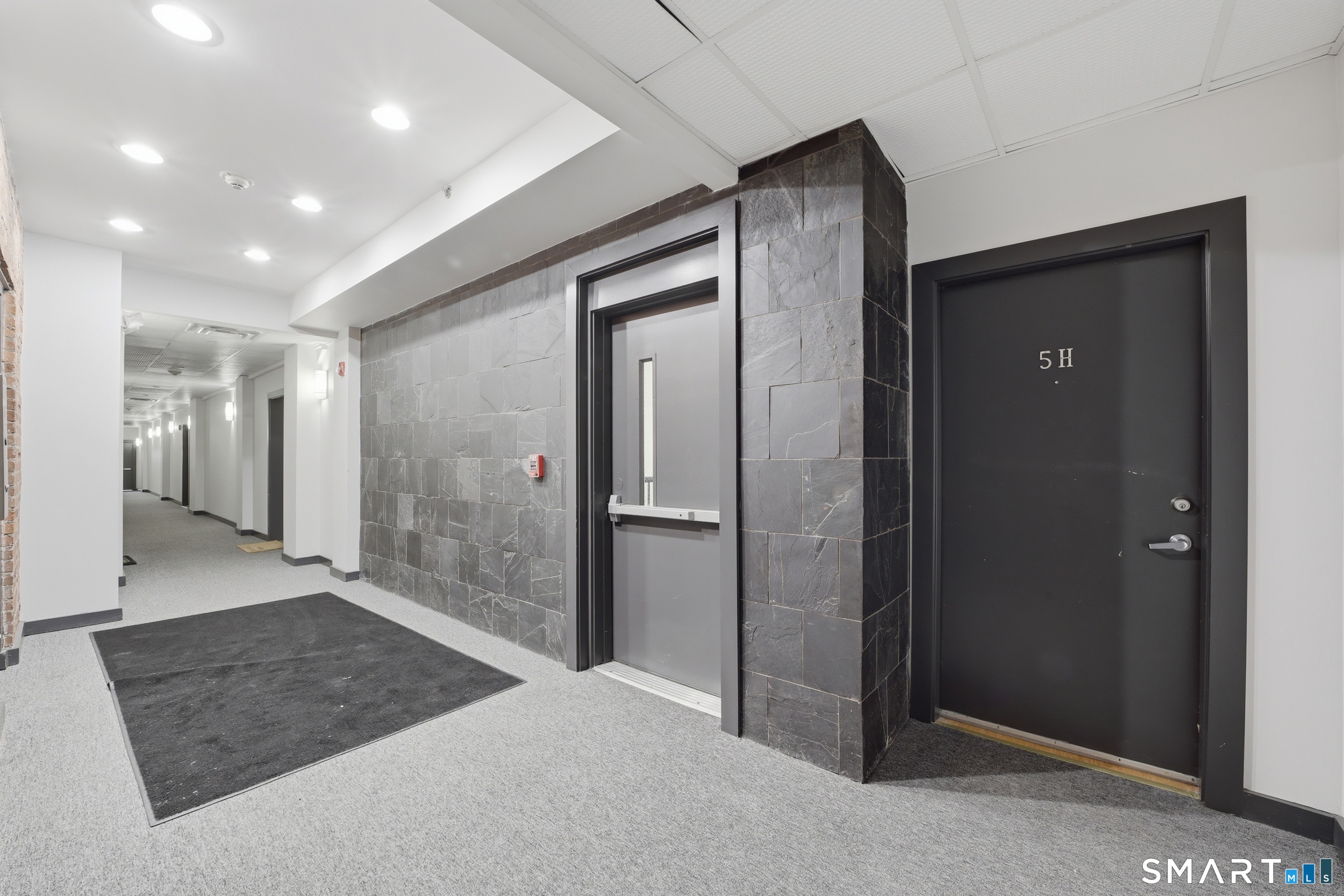 881 Lafayette Boulevard 5H