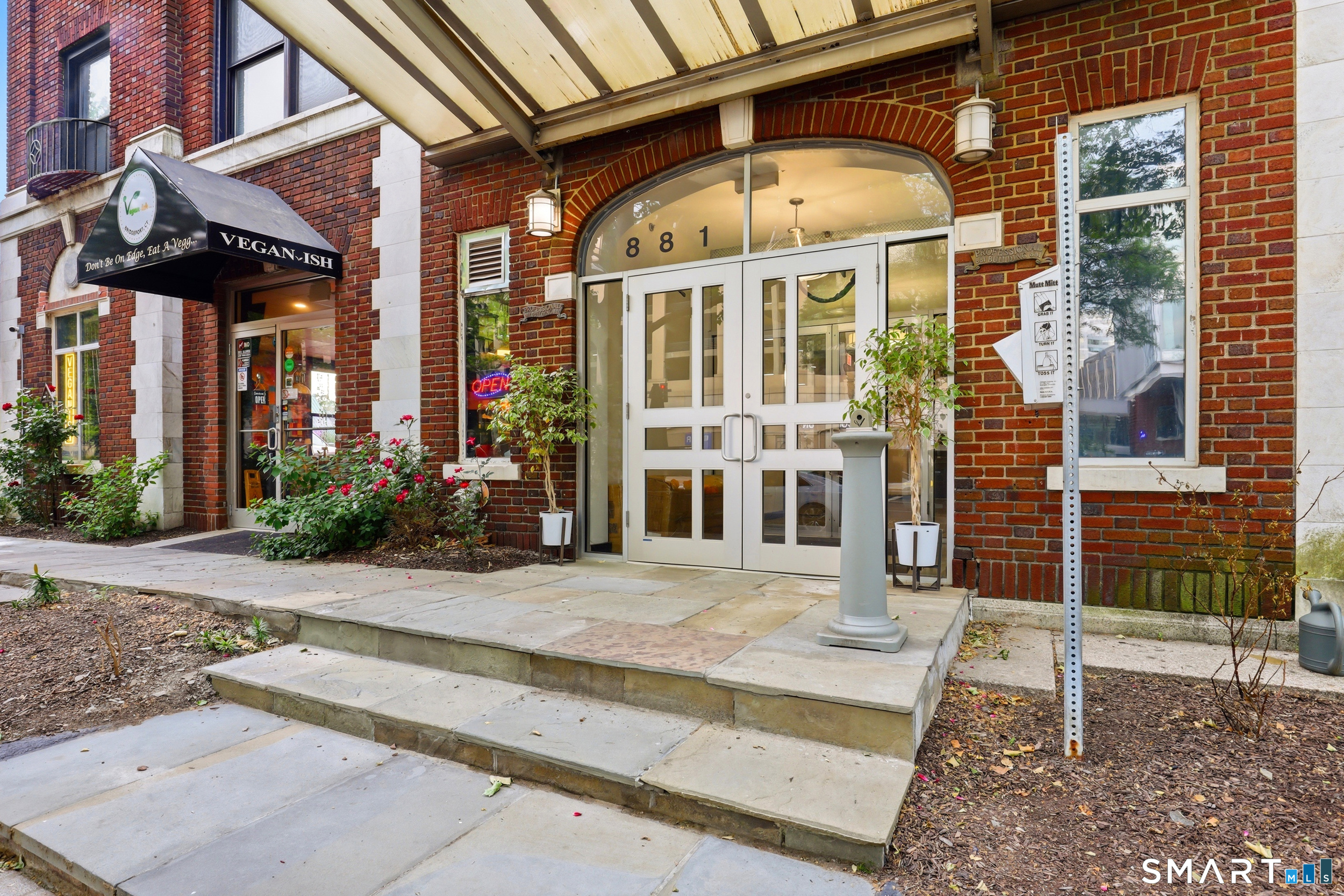 881 Lafayette Boulevard 5H