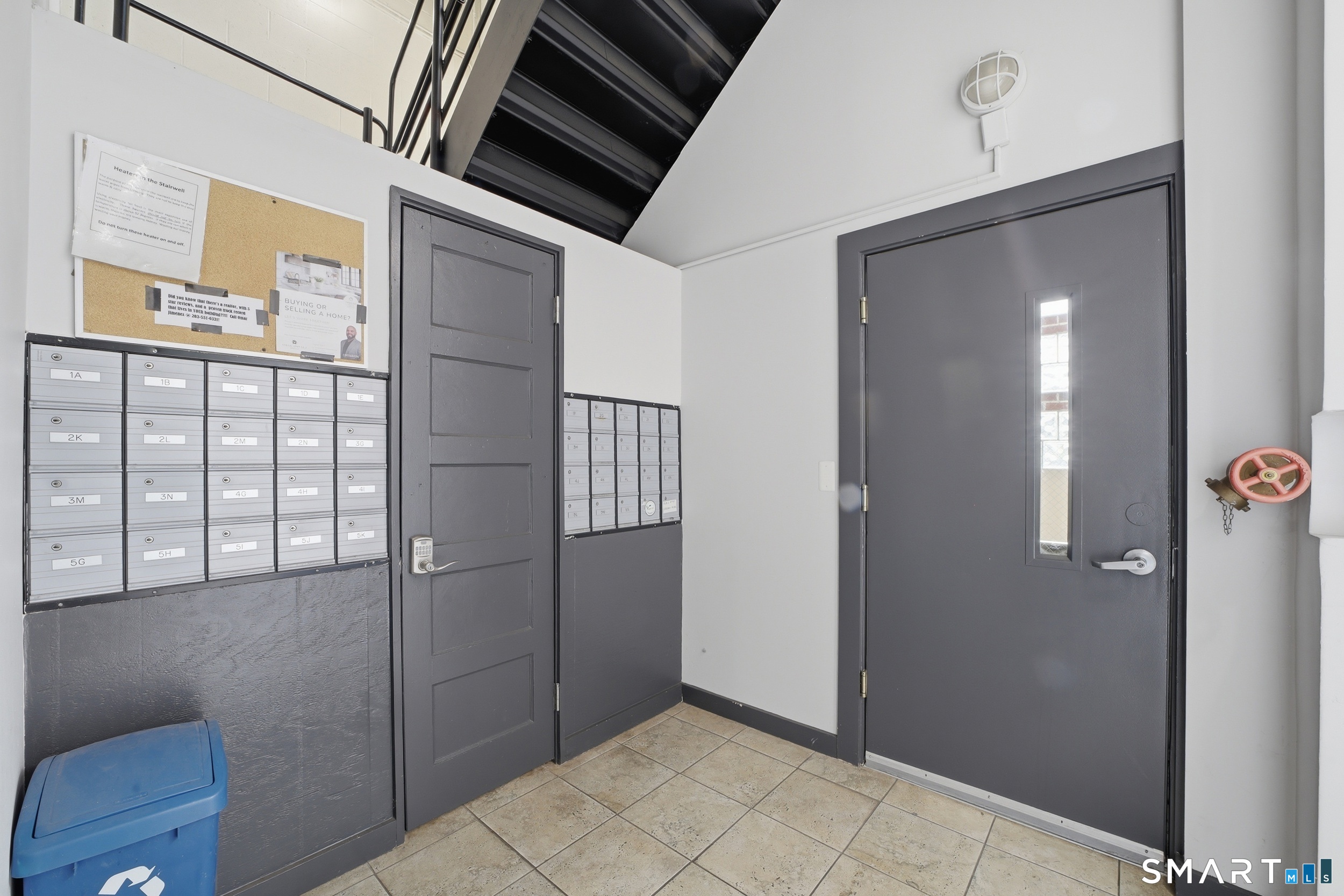 881 Lafayette Boulevard 5H