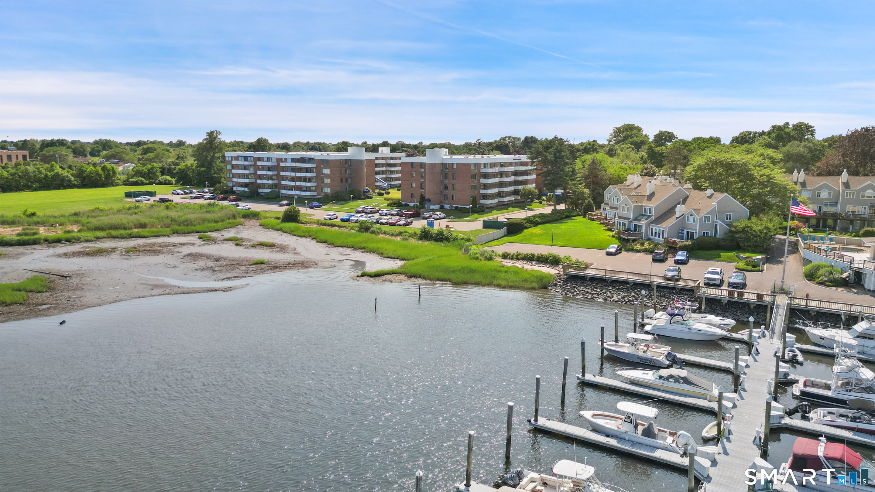 1460 Elm Street Unit: 220
