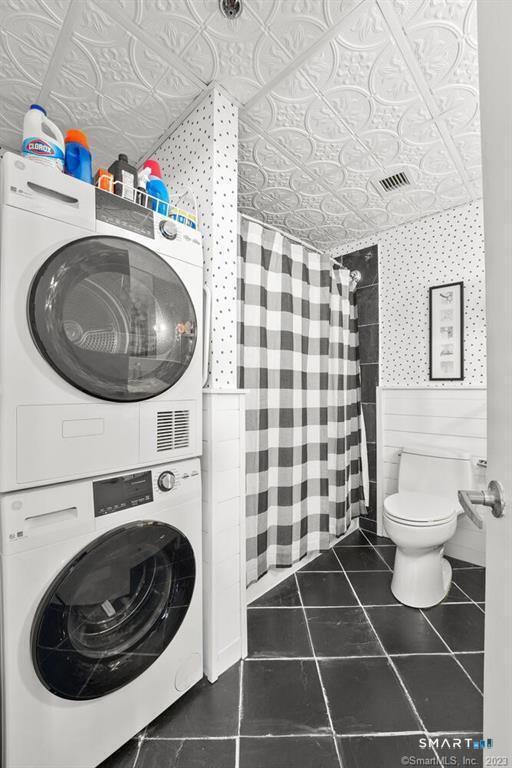 881 Lafayette Boulevard Unit: 1D