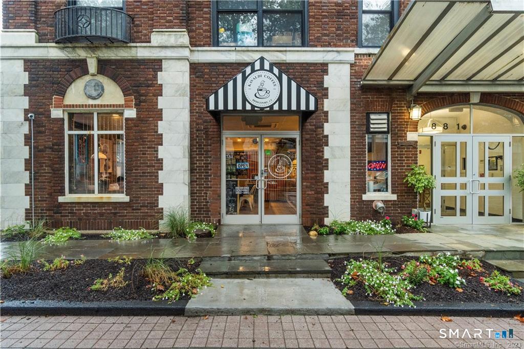 881 Lafayette Boulevard Unit: 1D