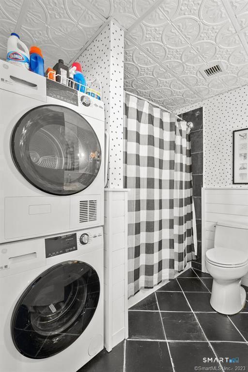 881 Lafayette Boulevard Unit: 1D