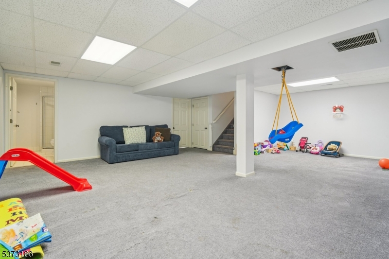22 Pebble Beach Dr