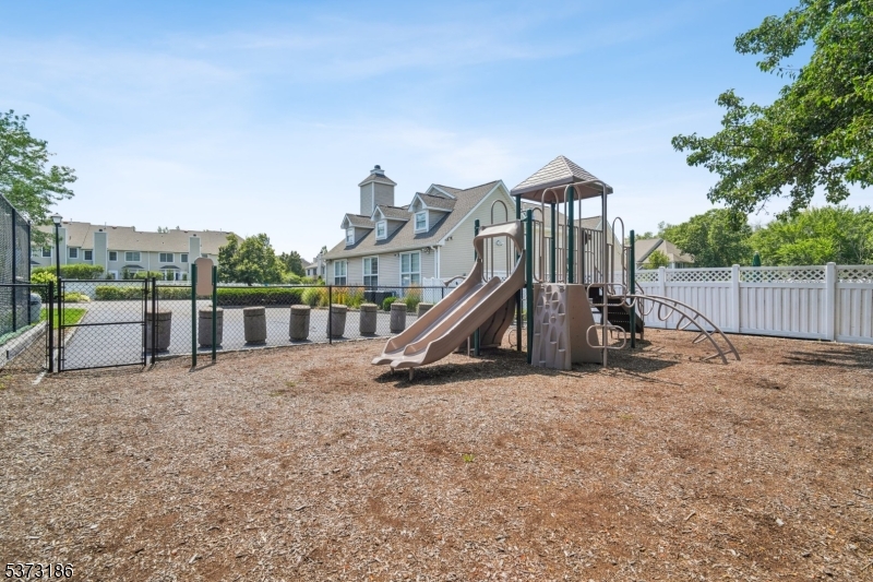 22 Pebble Beach Dr