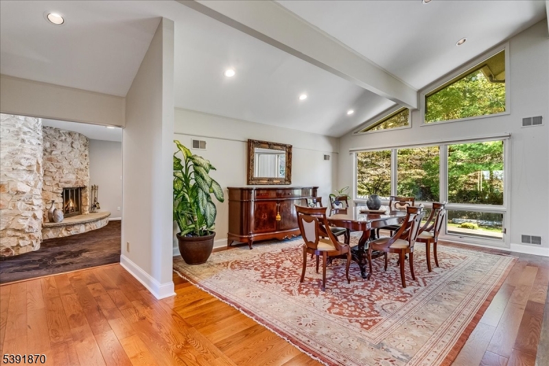 14 Putnam Rd