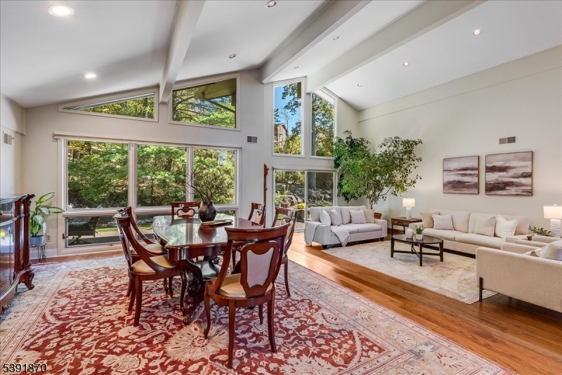 14 Putnam Rd