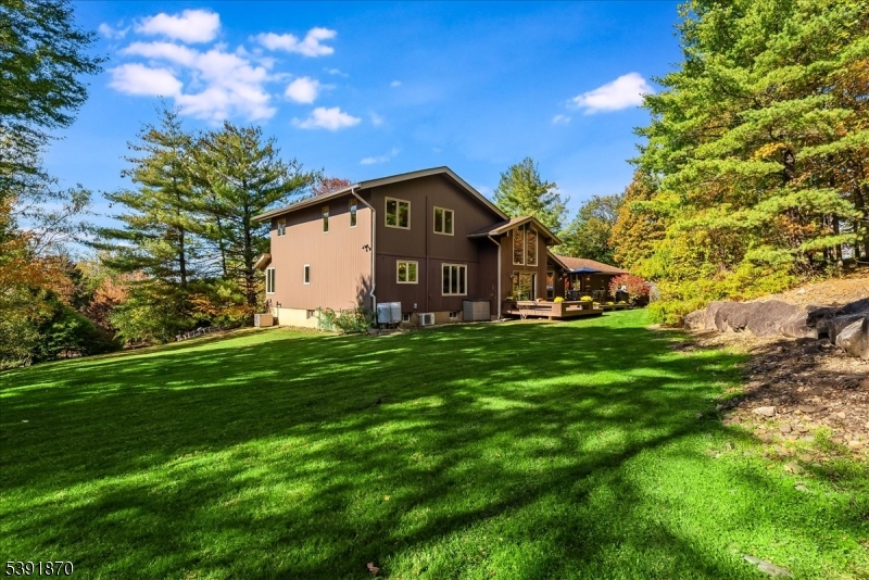 14 Putnam Rd