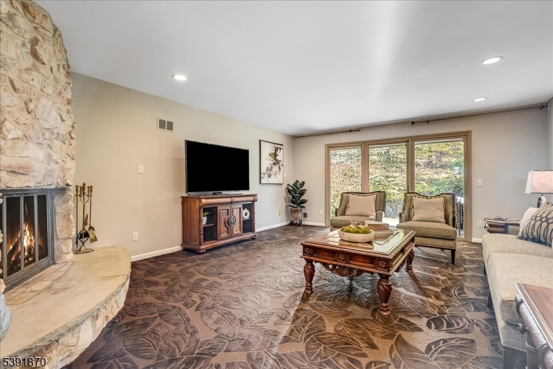 14 Putnam Rd