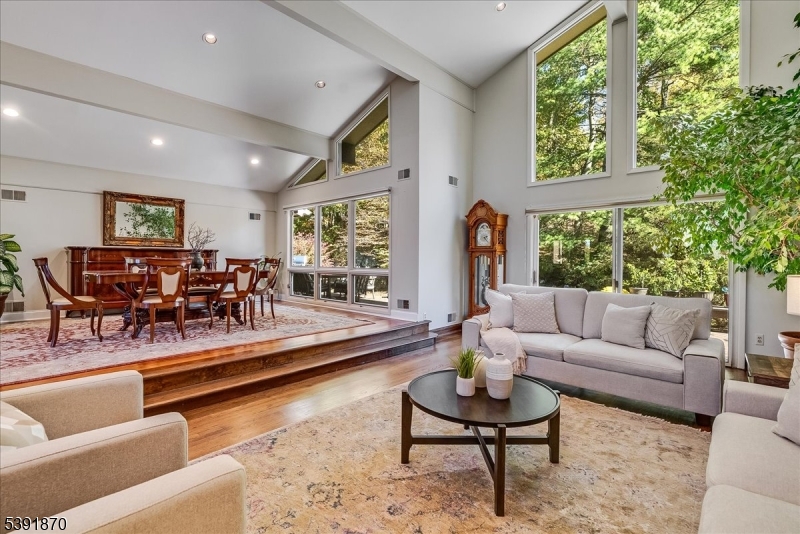 14 Putnam Rd