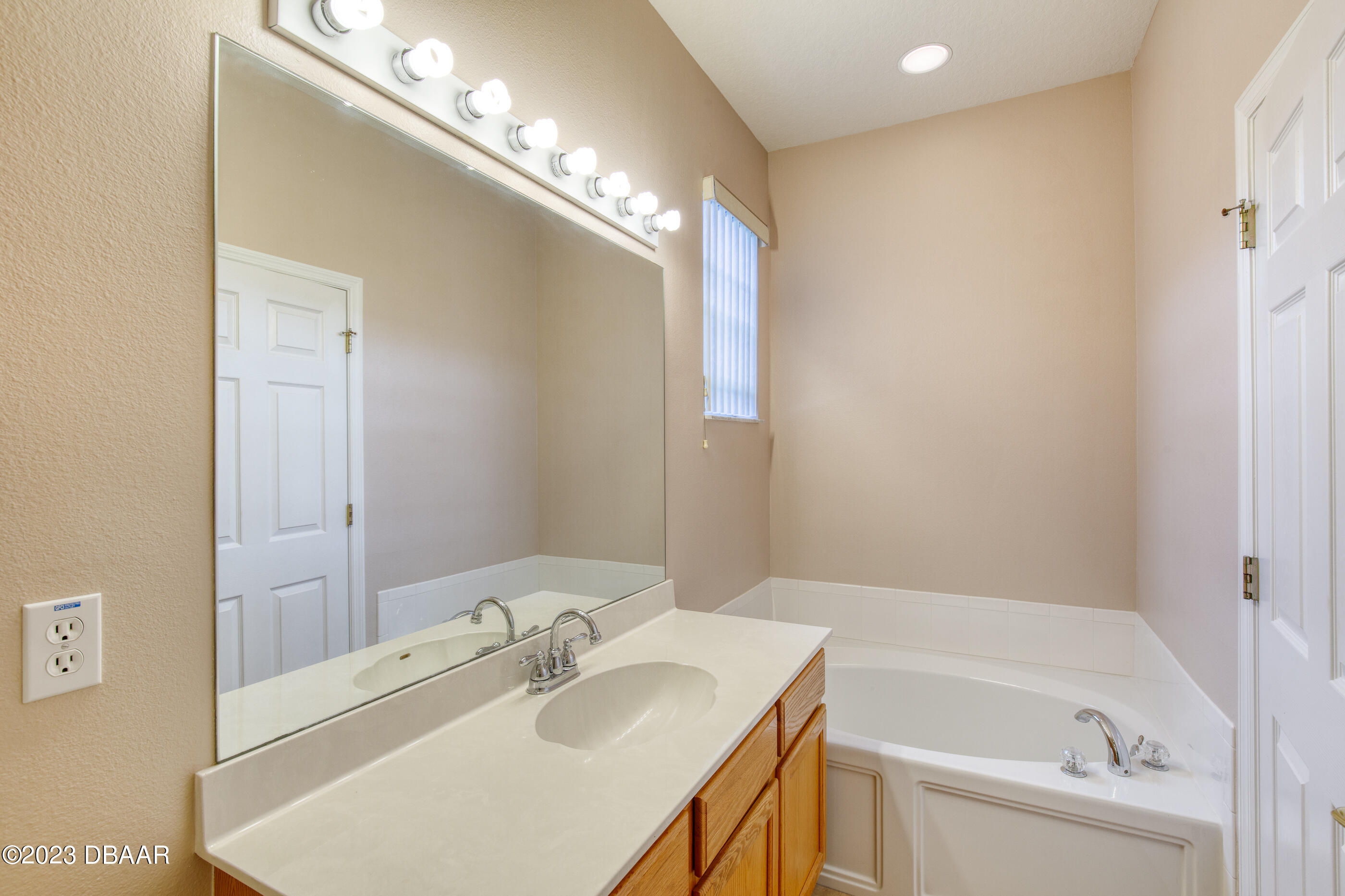 100 Opal Hill Circle