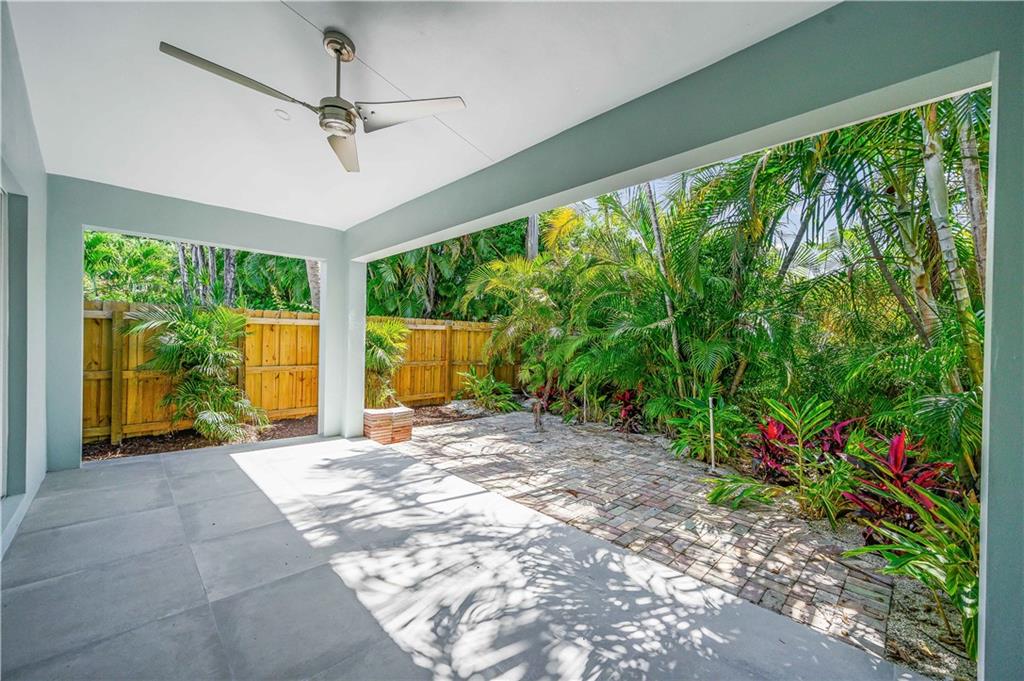 828 NE 17th Way Unit: 2