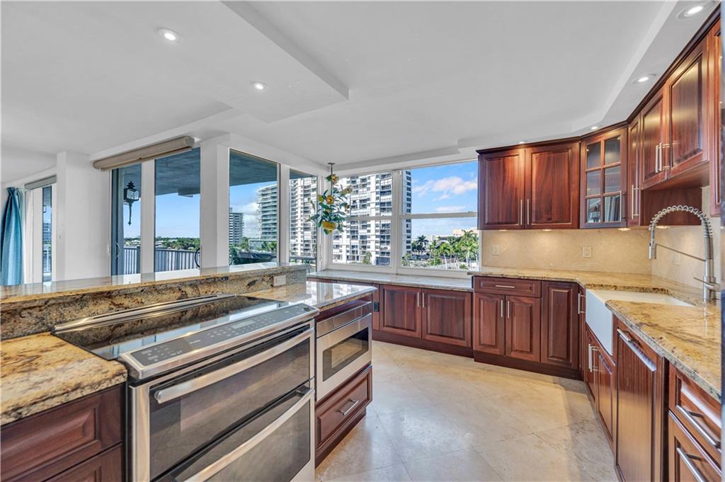 2800 E Sunrise Blvd Unit: 6A