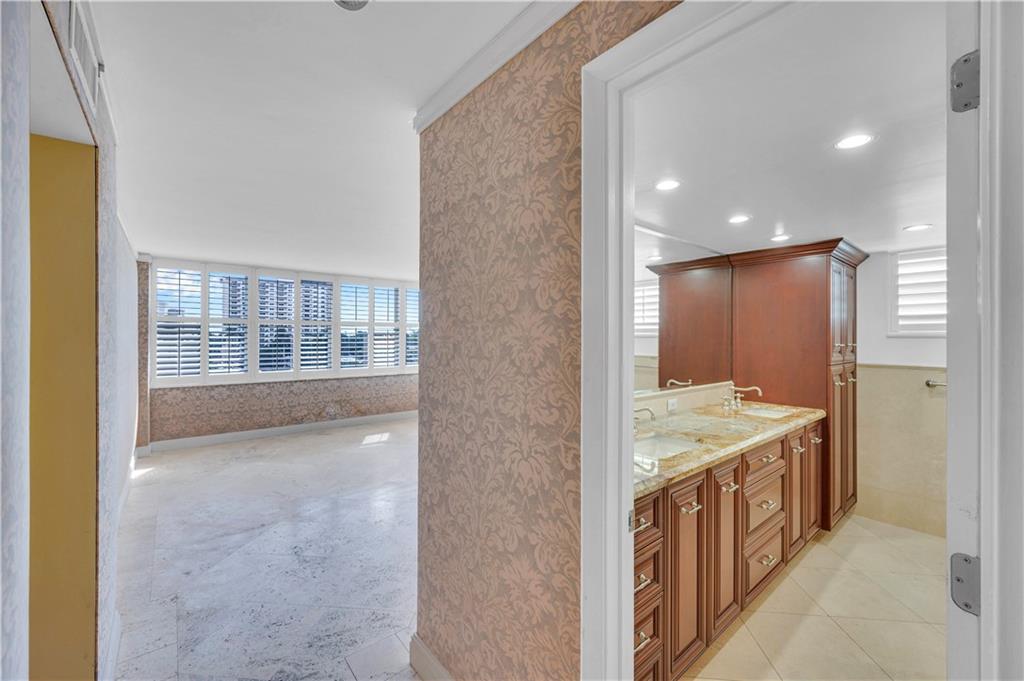 2800 E Sunrise Blvd Unit: 6A