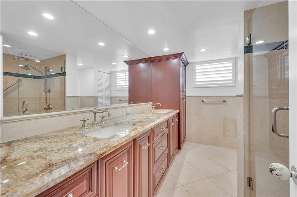 2800 E Sunrise Blvd Unit: 6A