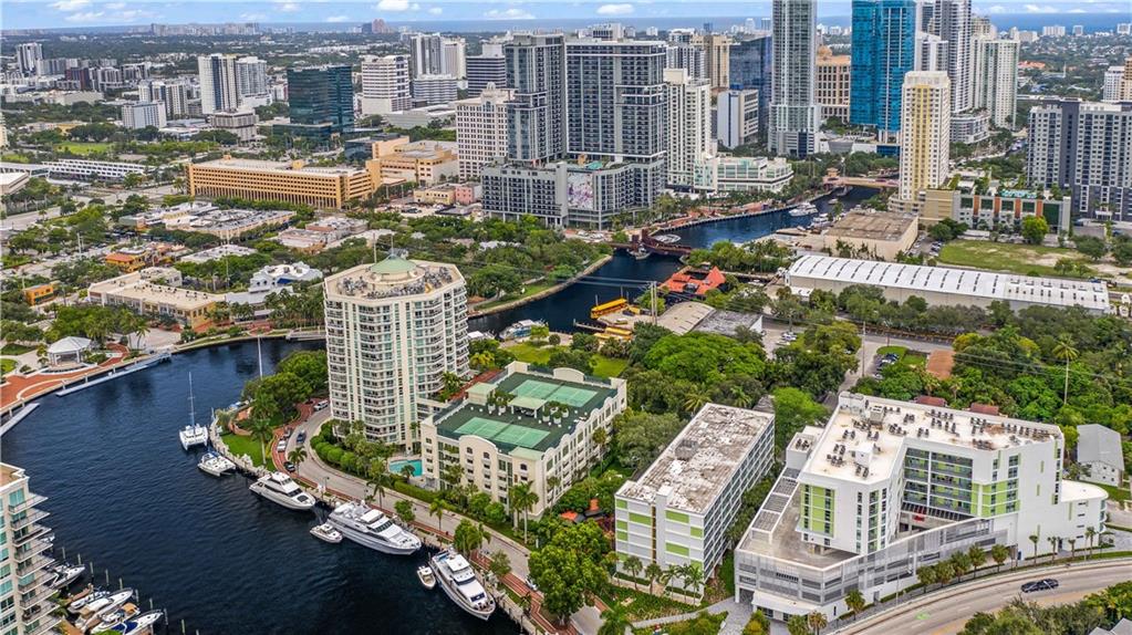 401 SW 4th Ave Unit: 1600