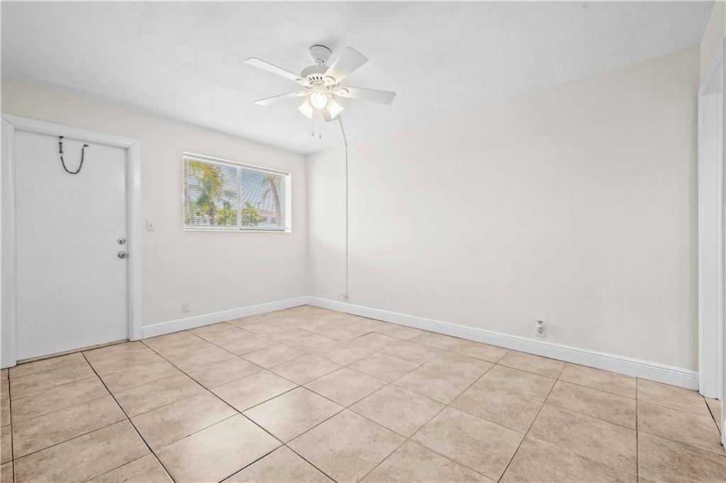 2175 NE 56th St Unit: 110