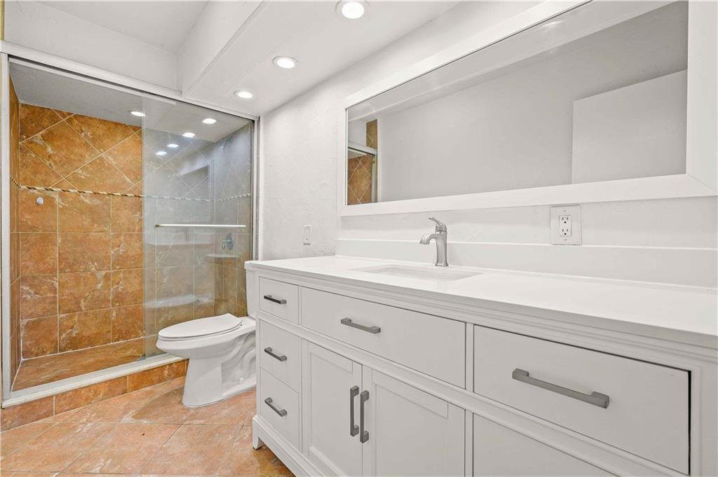 2175 NE 56th St Unit: 110