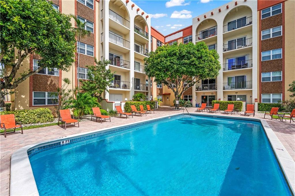 400 N Riverside Dr Unit: 304