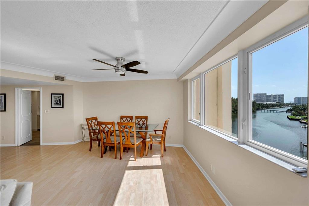 3000 Holiday Dr Unit: 705