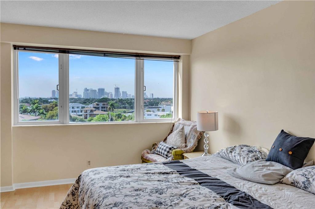 3000 Holiday Dr Unit: 705