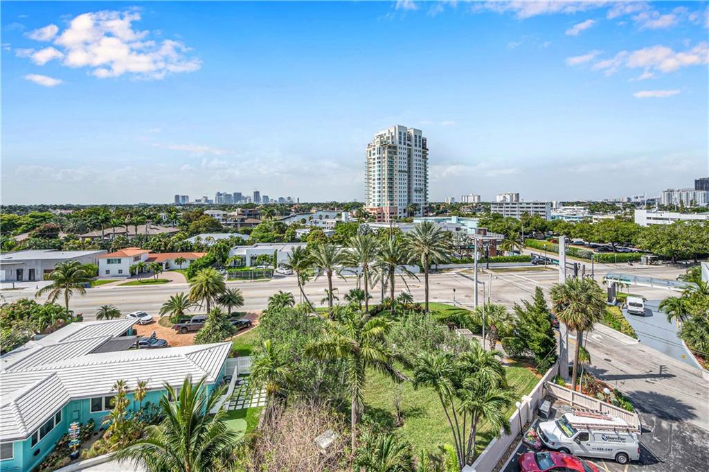 3000 Holiday Dr Unit: 705