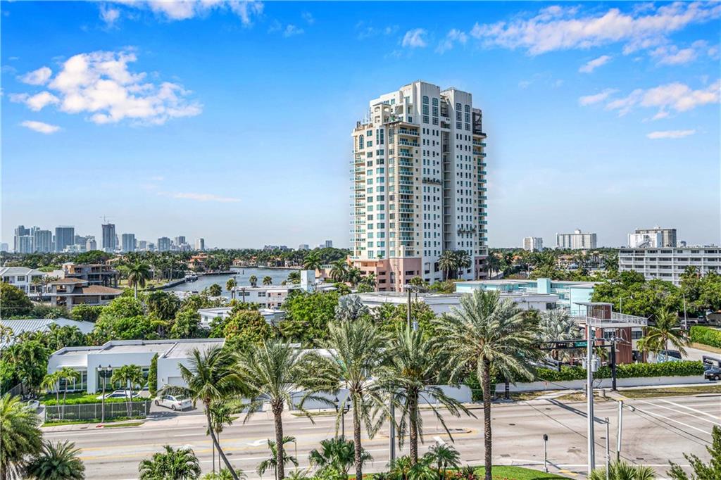 3000 Holiday Dr Unit: 705