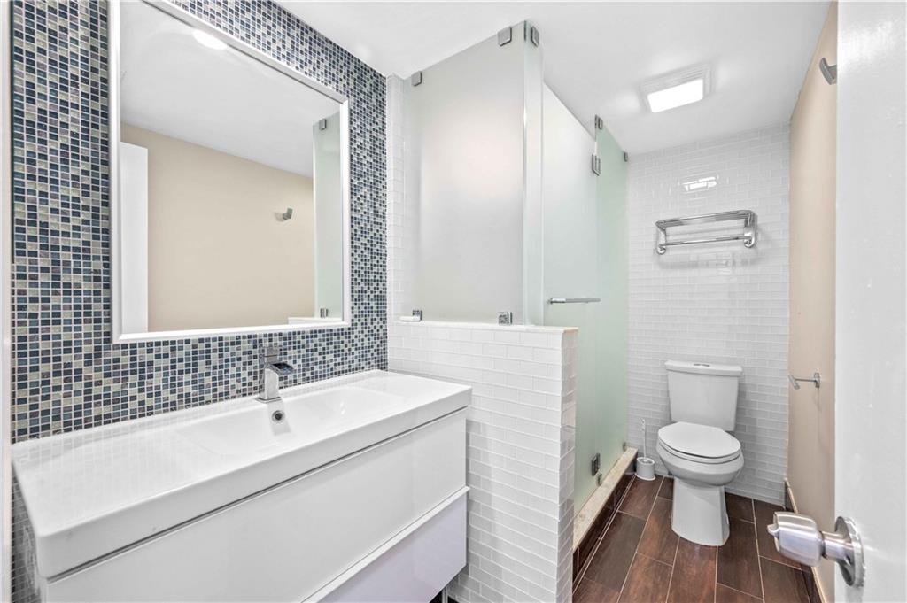 1510 SE 15th St Unit: 106