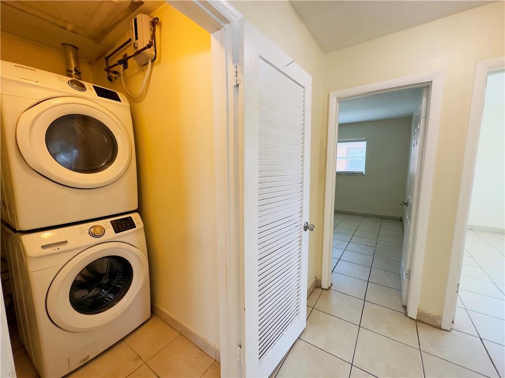 251 NE 40th St Unit: 251