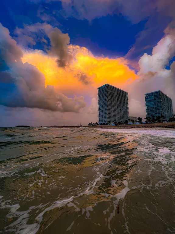 2100 S Ocean Ln 1608